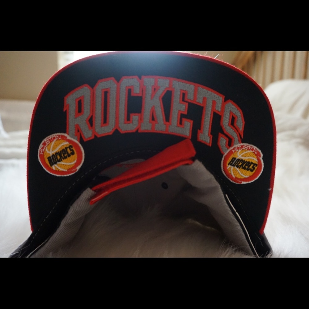 Houston Rockets Hat - Picture 2 of 3